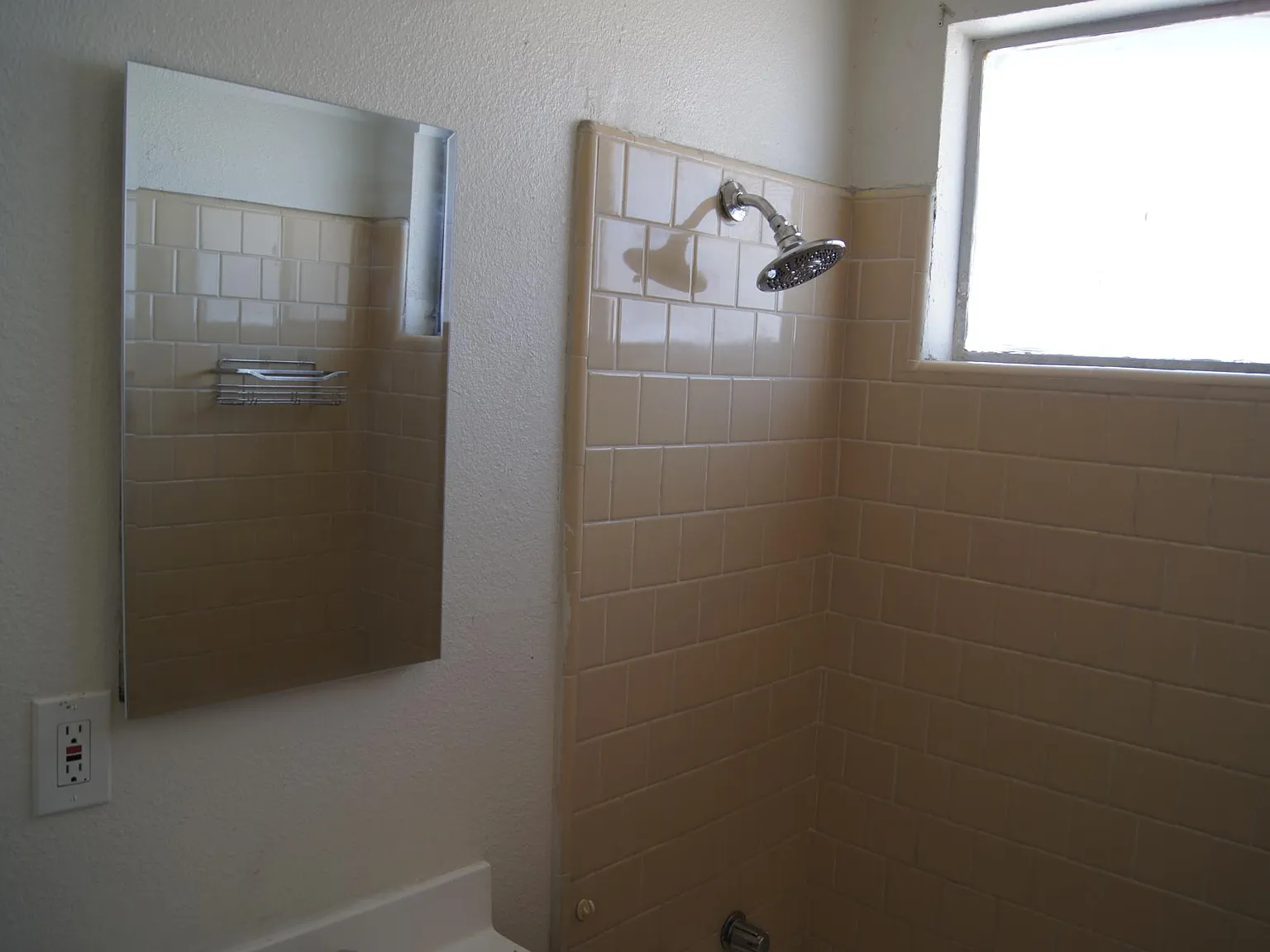2 bed, 823 sqft, $1,150 — Photo 4