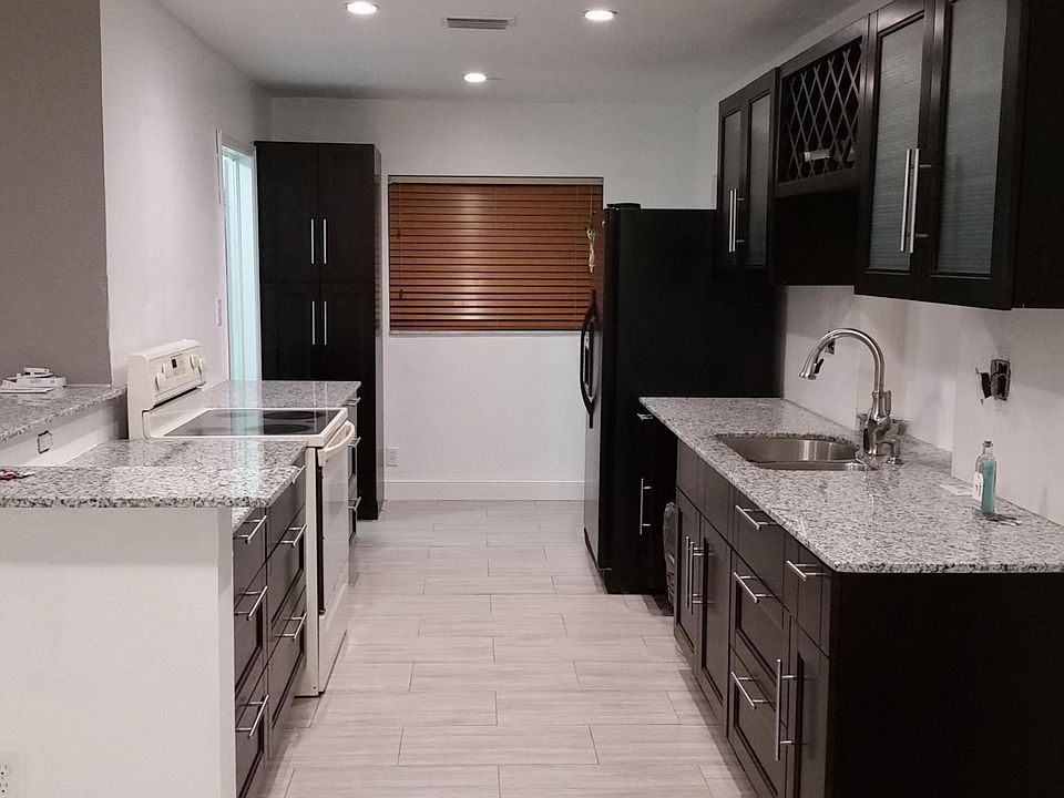 2nd image of 5902 NW 67th Ave