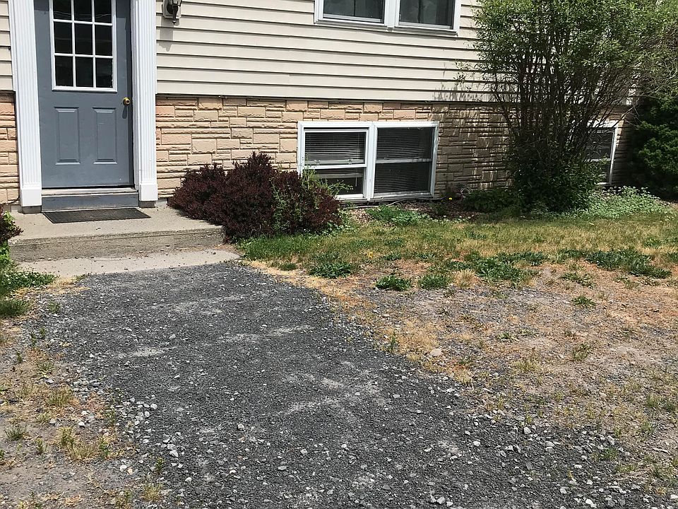 1st image of 597 Bross St #15