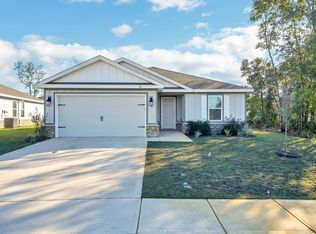 10 Riverwalk Xing, Freeport, FL 32439