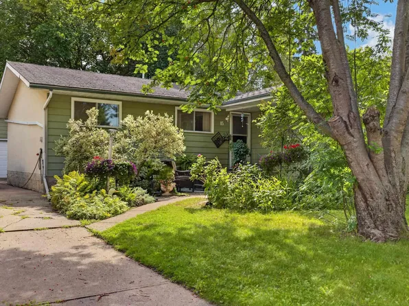 15 Linwood Cres, Saint Albert, AB T8N 1P6