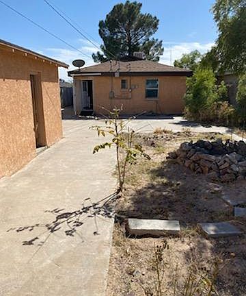 3rd image of 4011 La Luz Ave