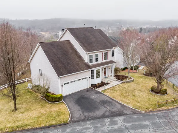 31 Traditions Boulevard #31, Southbury, CT 06488