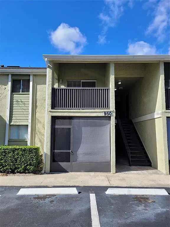 1 bed, 1.0 bath, 625 sqft, $1,200 — Photo 2
