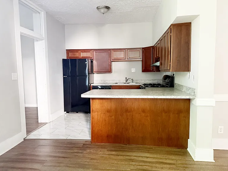 28 E Powell Ave #A — Photo 13
