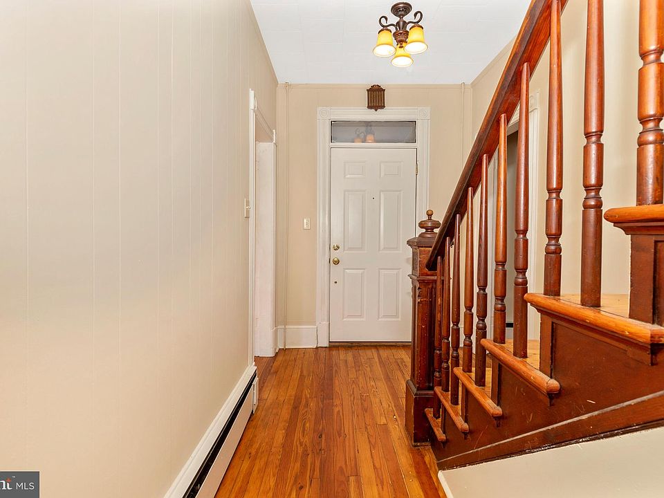 57 S Main St, Smithsburg, MD 21783 Zillow