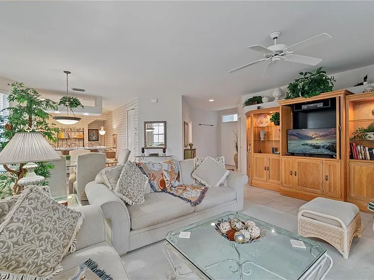 3412 Pointe Creek Ct #102 — Photo 9