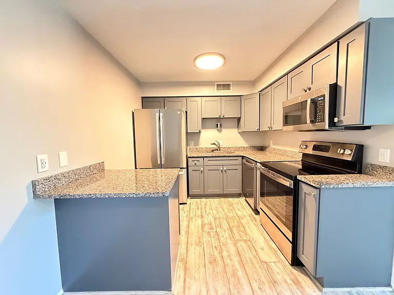 Bradenton Palms Apartments — Photo 37