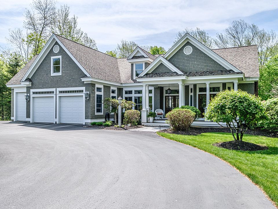 1st image of 11 Silver Brook Circle