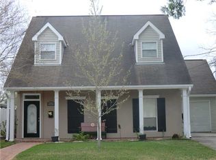 8925 Camille Ct, River Ridge, LA 70123