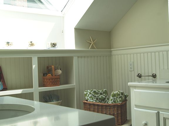 3rd image of 111 Regent St