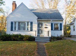 96 Edgemont Rd, Rochester, NY 14620