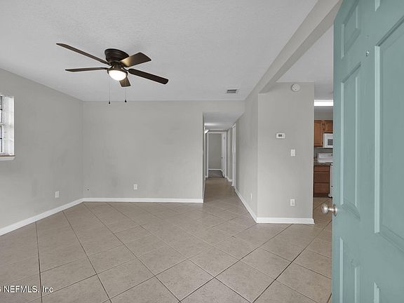 4th image of 909 13TH Street N