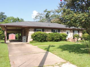 1721 Cherokee St, Pascagoula, MS 39581