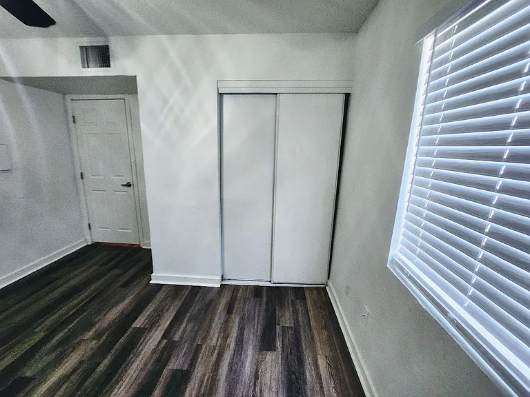 1309 W Taylor St — Photo 12