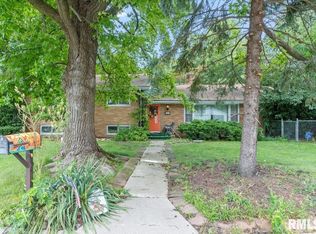 602 E Yates St, New Berlin, IL 62670