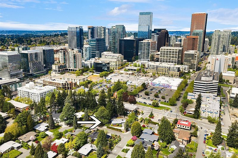 4th image of 79 110th AVE SE