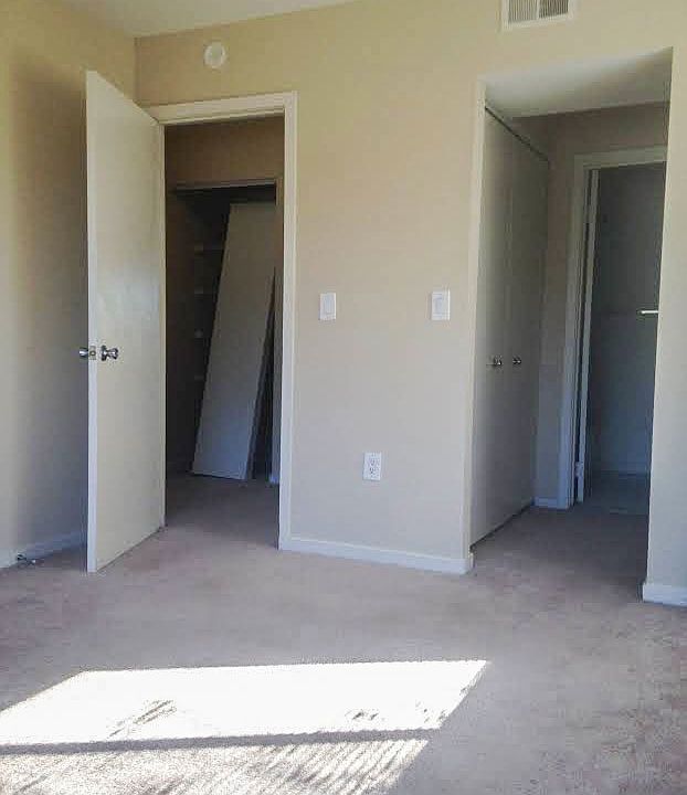 2nd image of 511 Selma St APT B5