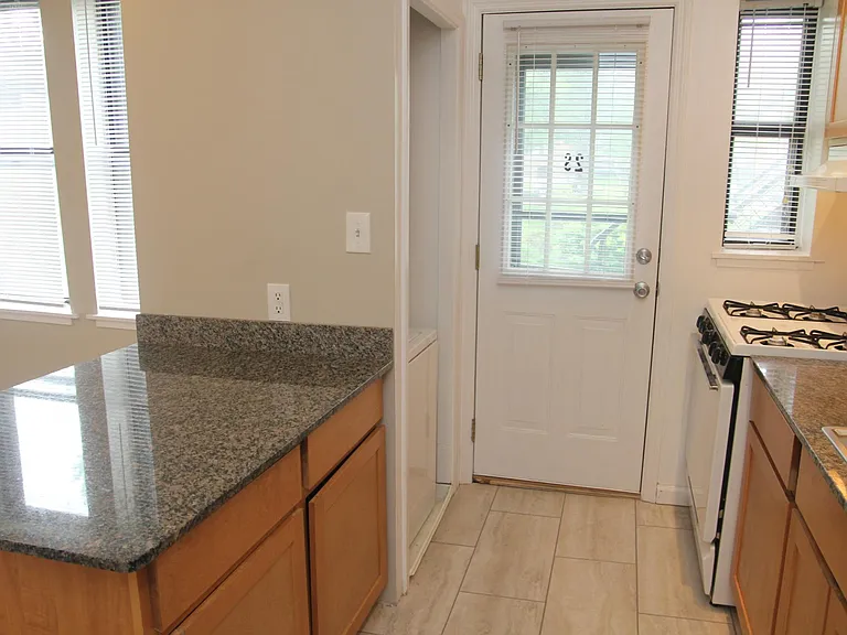 821 Westgate Ave #2S — Photo 9