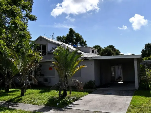 1016 Mayflower Road, Fort Pierce, FL 34950