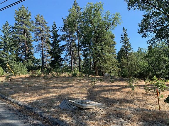 2nd image of 28415 N Bay Rd