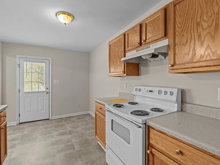408 Anna St — Photo 15