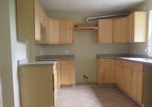 2nd image of 147 Robinwood Ave