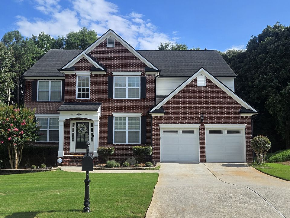 1st image of 923 Van Briggle Path NE