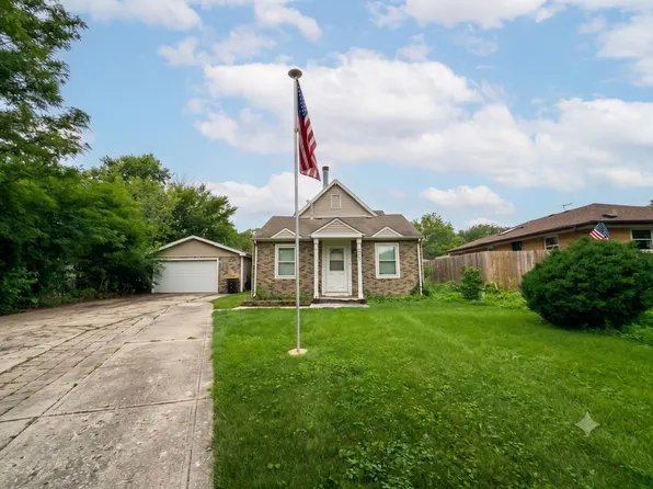 356 Oak Ave, Wood Dale, IL 60191