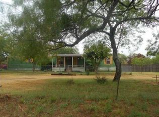 362 Village Dr, Somerset, TX 78069
