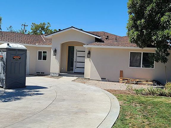 2nd image of 2777 Richland Ave