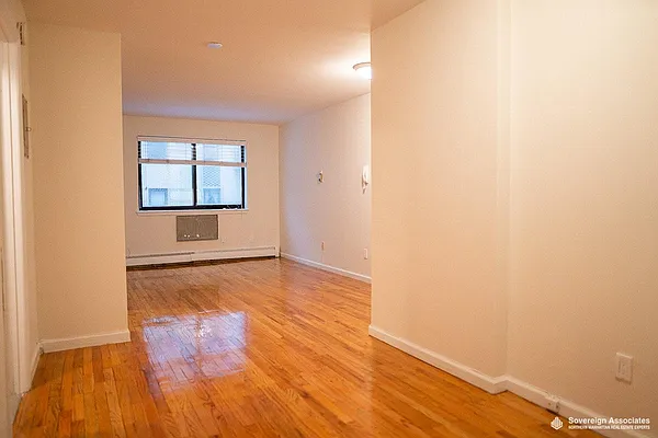 Rented by Sovereign Associates | media 10