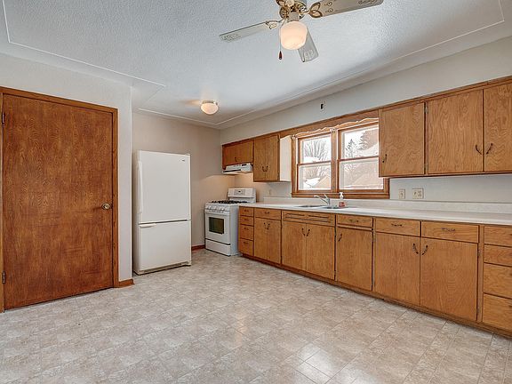 4th image of 726 N 14th St