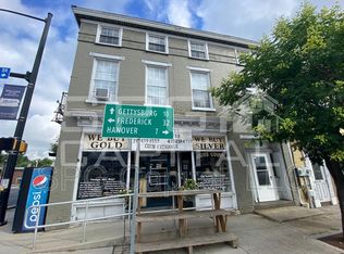 2 E King St #3, Littlestown, PA 17340