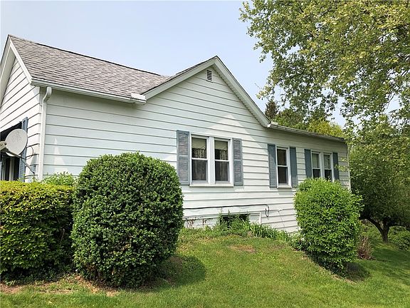 4th image of 325 Lentz St