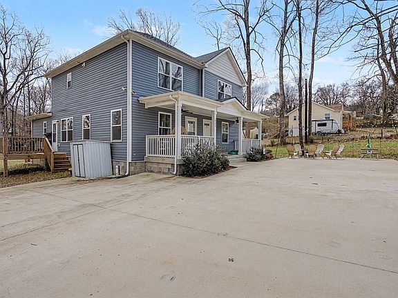 3rd image of 222 Cave St