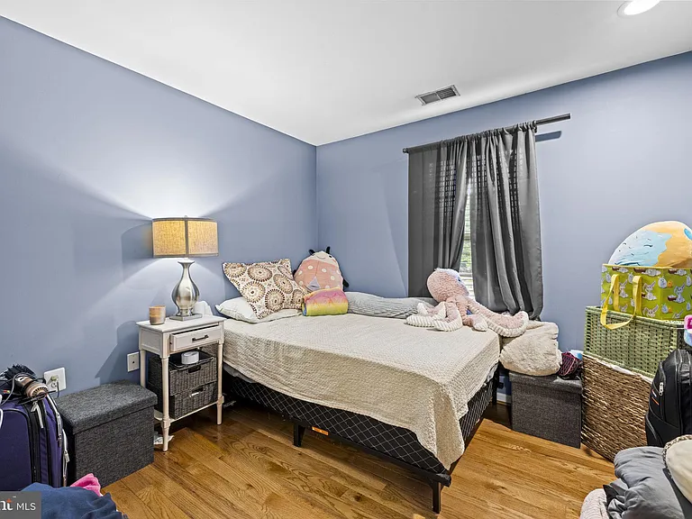 645 McLeary Sq SE — Photo 12