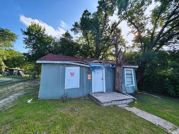 1221 S 26th St, Waco, TX 76706