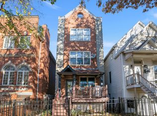 1510 W Wolfram St #B, Chicago, IL 60657