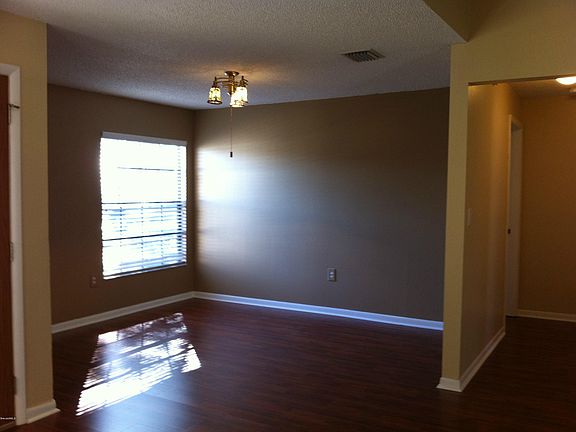 2nd image of 803 White Pine Ave #0