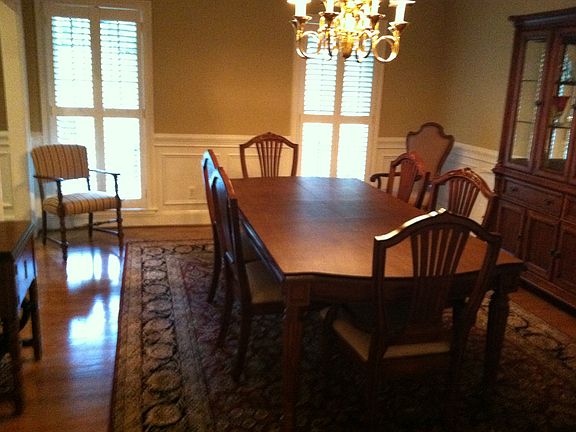 Formal dining room