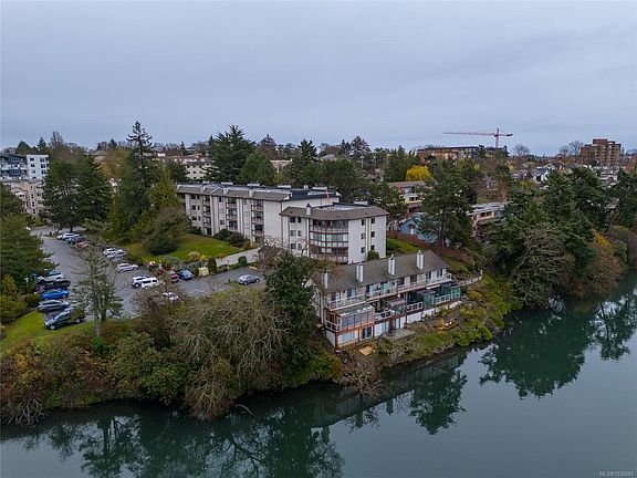 2nd image of 69 Gorge Rd W #203