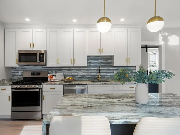 22 Berkley Rd #1, Hull, MA 02045