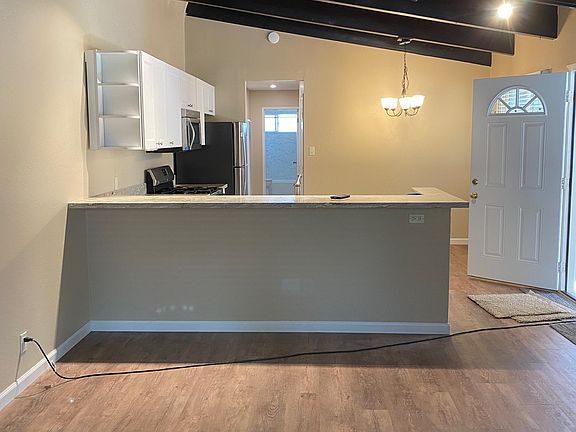 2nd image of 1256 Glenwood Way Unit 1