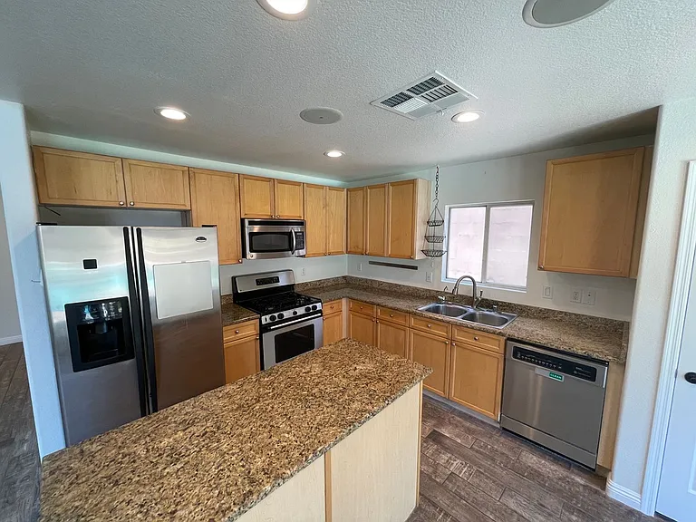11016 Linden Leaf Ave — Photo 8
