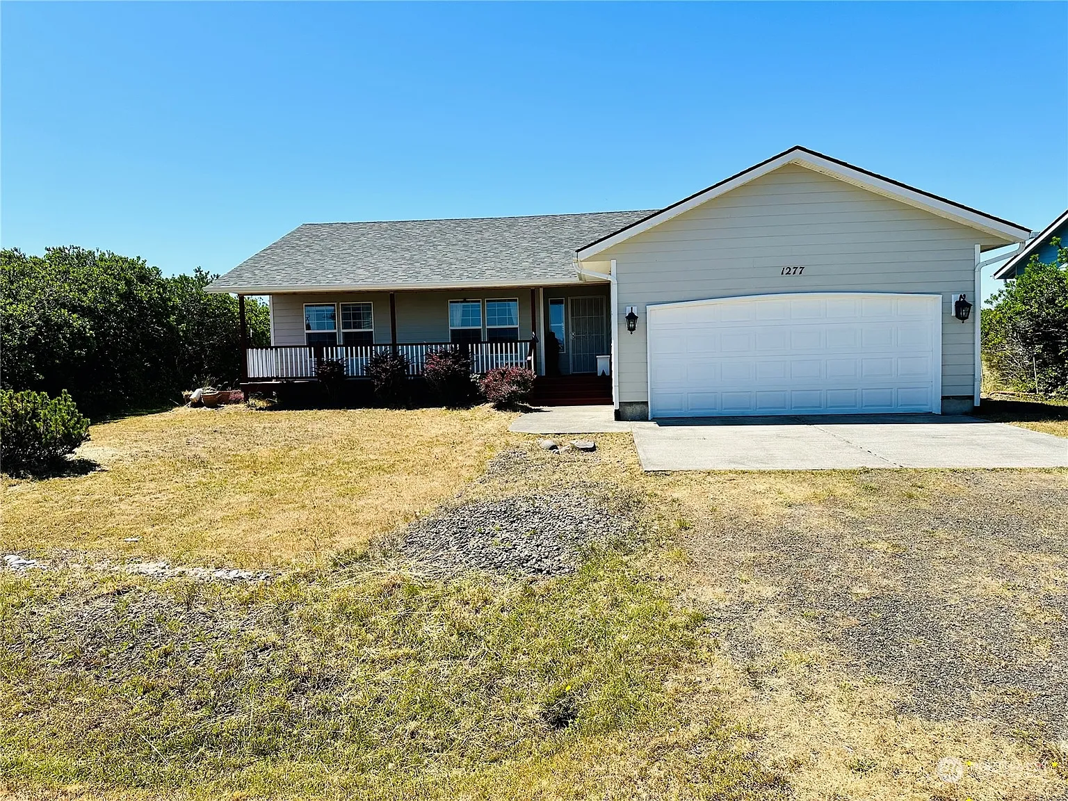 1277 Fairwood Drive photo 1