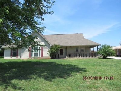 1194 County Road 1660, Chico, TX, 76431