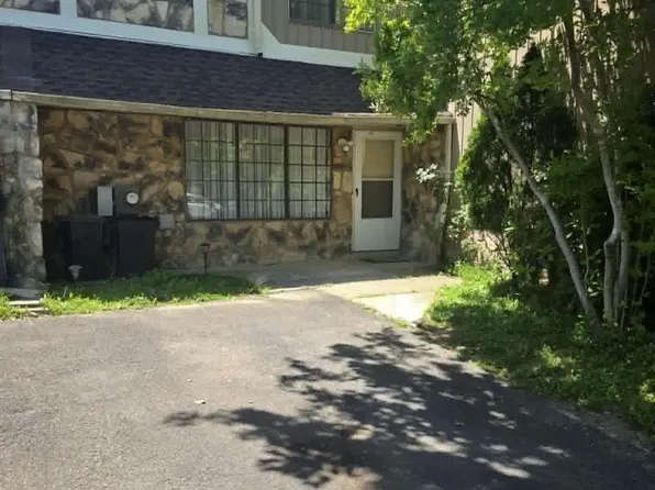 1102 Stewart Pl, Philadelphia, PA 19116