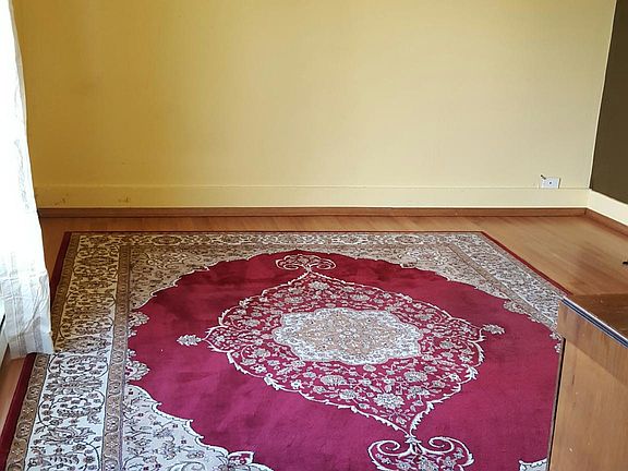 3rd image of 1227 E Marine View Dr APT 3
