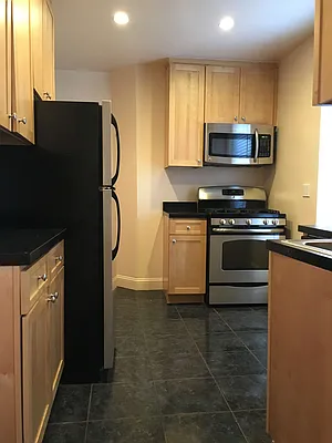 Rented by Kew Forest Realty Inc | media 31